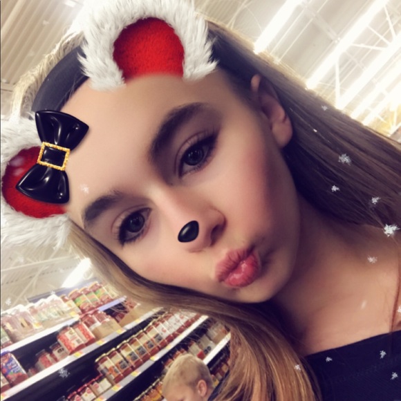 Hi! Welcome to my closet! - Picture 13 of 16